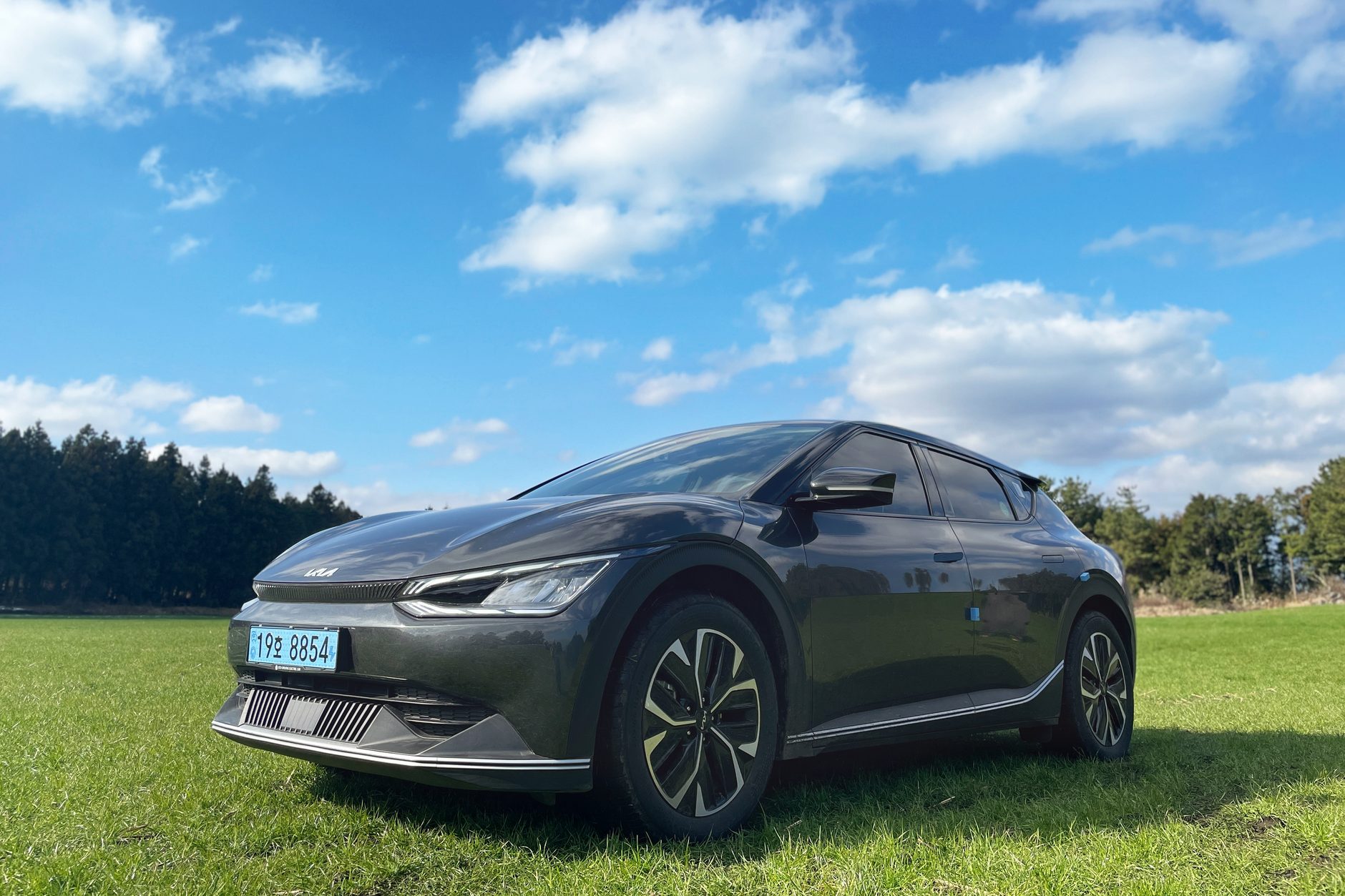 All-Electric Vehicle: The Smart Choice for Luxury Buyers